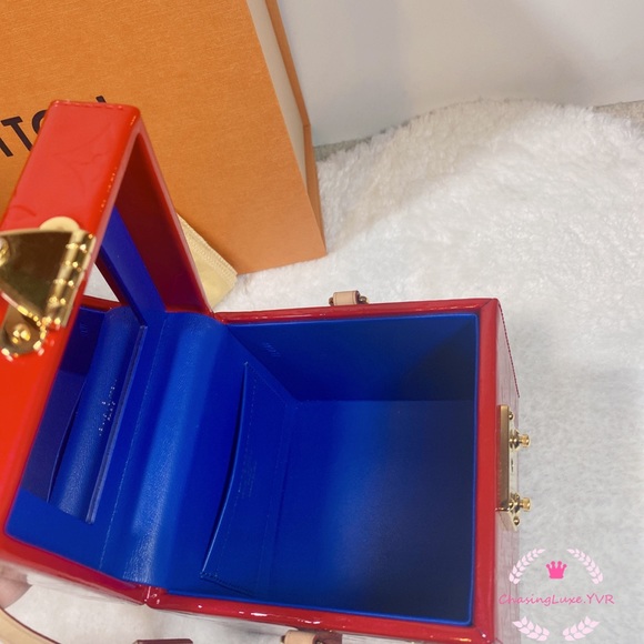 Louis Vuitton Bleecker Box - Picture 5 of 6